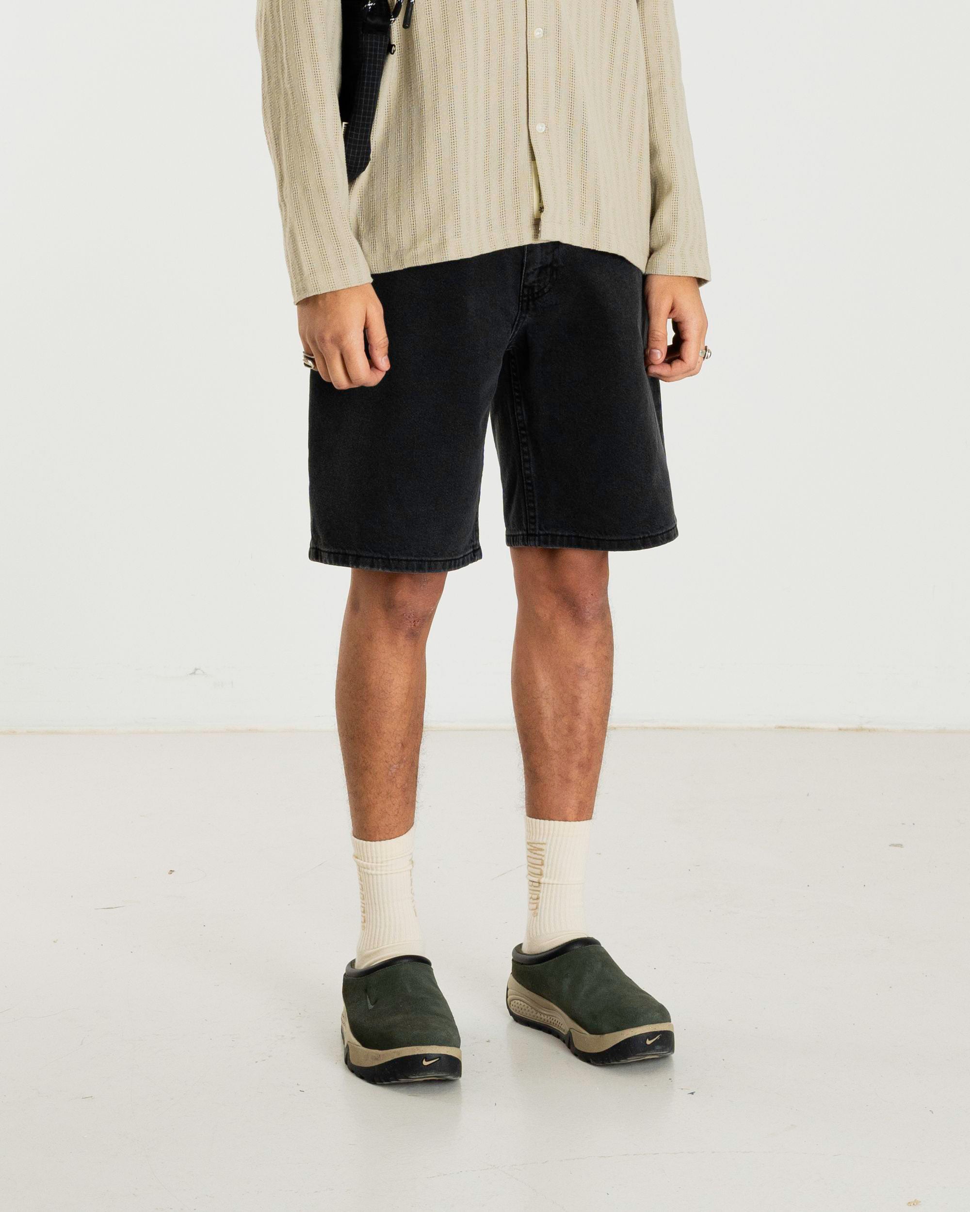 Woodbird WBRami Crow Shorts Shorts Black Vintage